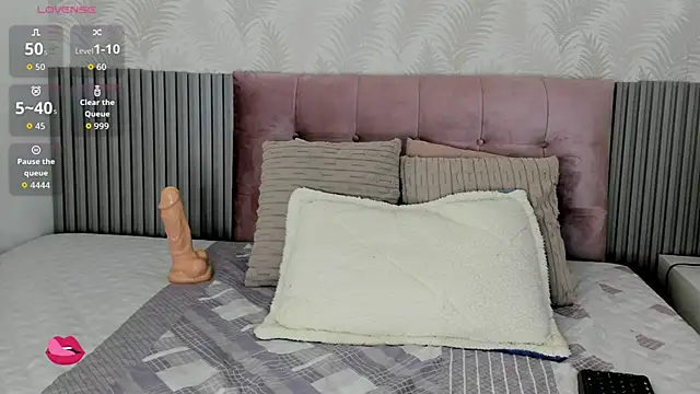 Sisi fun online show from May 2026 01:05:01 PM