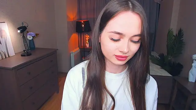 YvonneRobes online show from February 2026 07:17:02 PM