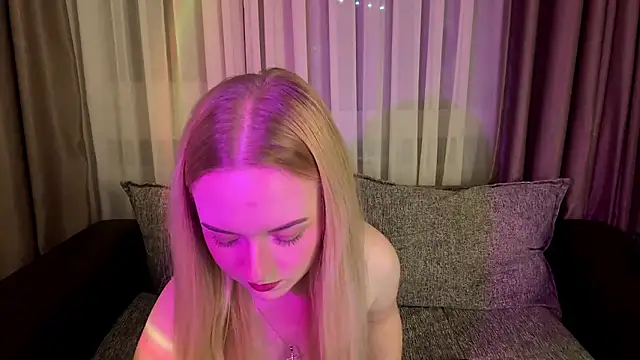 Dari Foxx online show from May 2026 10:18:02 PM