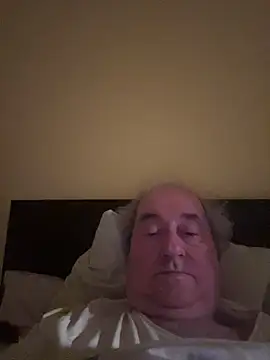 csikar online show from February 2026 10:38:01 PM