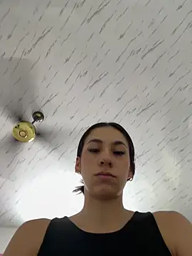 lunaluxury22 online show from April 2026 01:15:01 PM