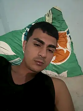 Snapshot of Jim_Ornajela chatting on December 2025 11:43:01 PM Jim Ornajela online show from December 2025 11:43:01 PM