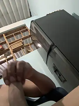 Snapshot of Jim_Ornajela chatting on December 2025 10:16:01 PM Jim Ornajela online show from December 2025 10:16:01 PM