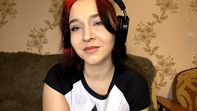 EmilyVeiro online show from January 2026 06:12:02 PM