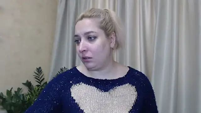 Snapshot of sweetpussy13 chatting on December 2024 07:29:02 AM sweetpussy13 online show from December 2024 07:29:02 AM