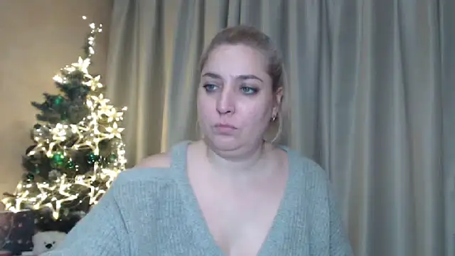 Snapshot of sweetpussy13 chatting on December 2024 10:05:02 AM sweetpussy13 online show from December 2024 10:05:02 AM