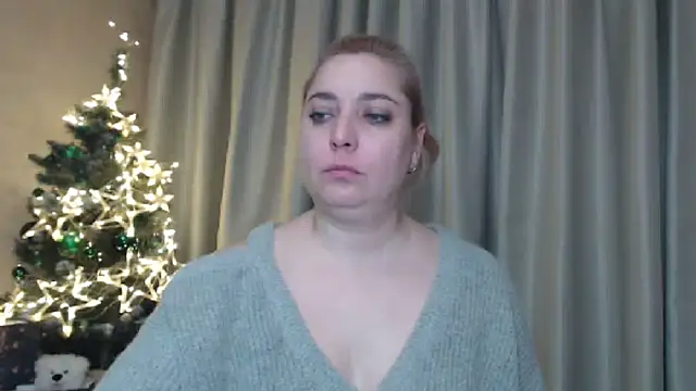 Snapshot of sweetpussy13 chatting on December 2024 07:11:02 AM sweetpussy13 online show from December 2024 07:11:02 AM