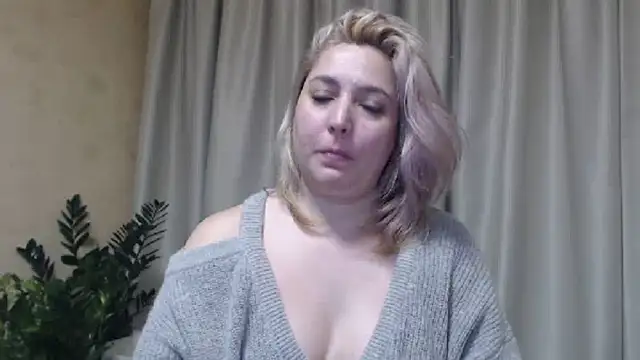 Snapshot of sweetpussy13 chatting on January 2025 10:11:01 AM sweetpussy13 online show from January 2025 10:11:01 AM