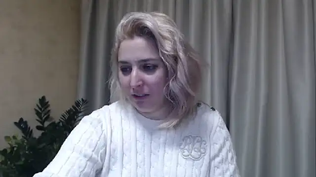 Snapshot of sweetpussy13 chatting on February 2025 09:47:02 AM sweetpussy13 online show from February 2025 09:47:02 AM