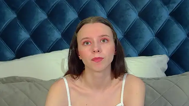 ArinaKubrick online show from February 2026 04:38:01 PM