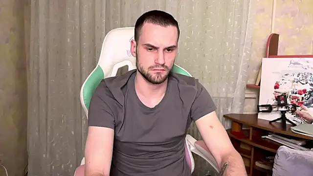 Snapshot of Iveeran chatting on December 2025 07:30:02 PM Iveeran online show from December 2025 07:30:02 PM