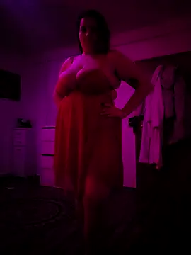 leyaDeea online show from December 2025 10:04:01 PM