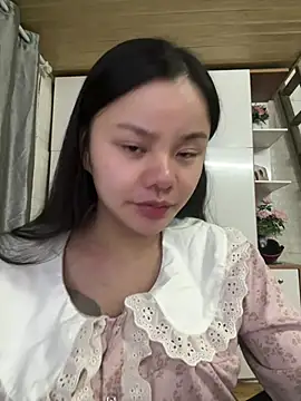leo-kitty online show from April 2026 03:21:02 PM