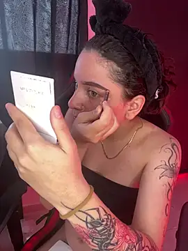 Missvalery online show from January 2026 07:17:01 PM