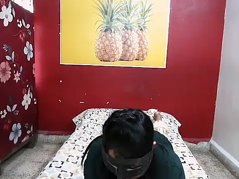 Lovelycouple25 online show from March 2026 07:22:02 AM