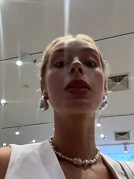 SunnyShiney online show from March 2026 12:54:01 PM