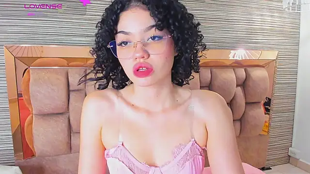 chloe cortez online show from June 2026 11:19:05 AM