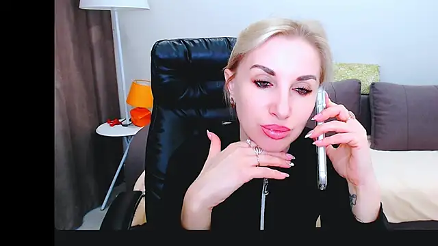 Hanna--Sweet online show from April 2026 10:46:01 AM
