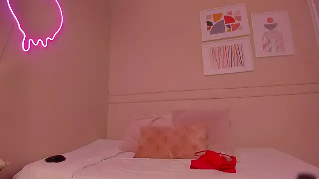  emily  st online show from February 2026 02:45:01 PM