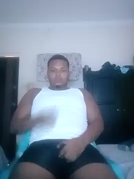 holqnd online show from December 2025 05:17:01 PM