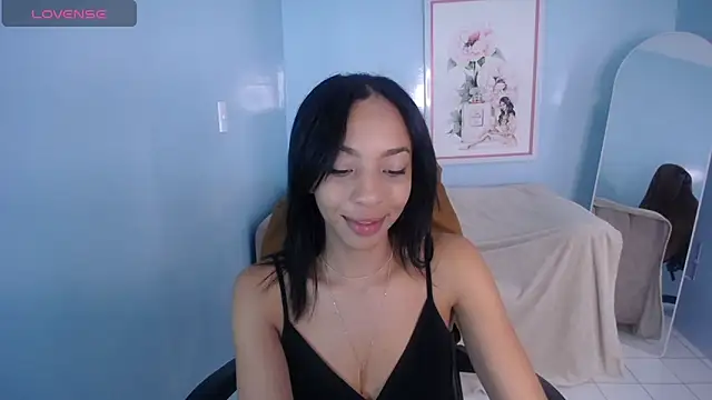 luna meow t online show from December 2025 07:54:01 PM