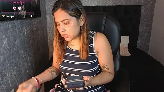 scarletbaker   online show from December 2025 03:40:02 PM