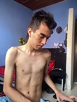 Juan Gomezz26 online show from March 2026 08:26:01 PM