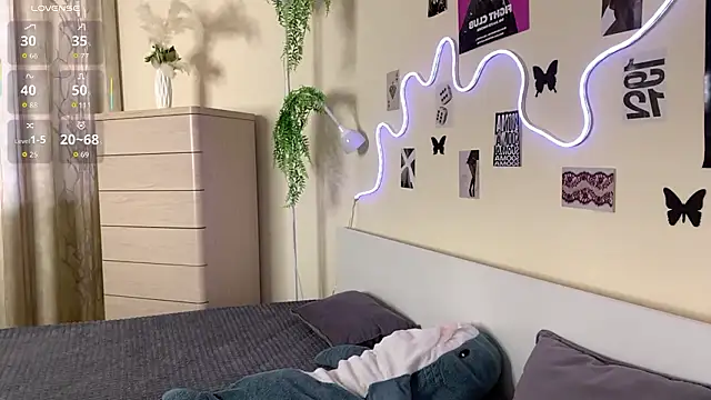 DreamyPalace online show from March 2026 01:15:01 PM