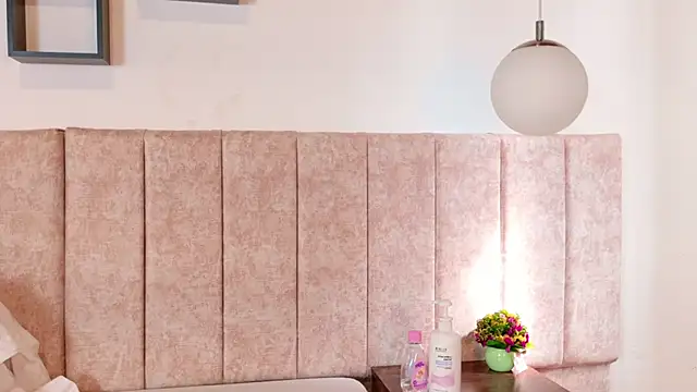 Snapshot of Zoehot_11 chatting on March 2026 02:23:02 PM Zoehot 11 online show from March 2026 02:23:02 PM