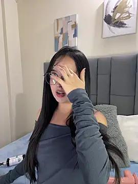 Snapshot of Mimi_miau19 chatting on February 2026 12:06:02 PM Mimi miau19 online show from February 2026 12:06:02 PM