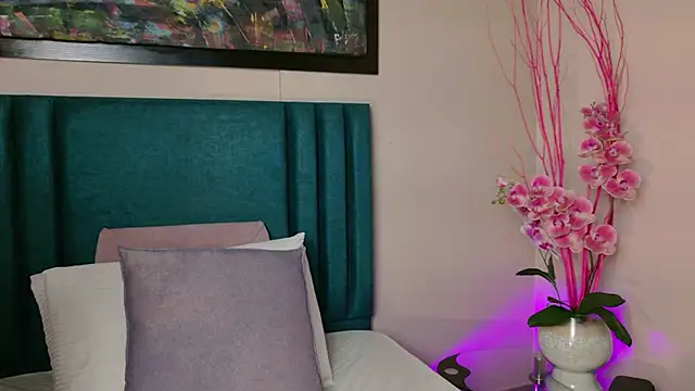 PaulinaSaint online show from March 2026 09:10:02 PM