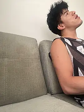 maxxcooper1 online show from February 2026 01:21:02 PM