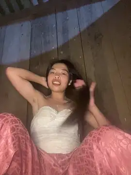 lux-su online show from April 2026 01:34:02 PM