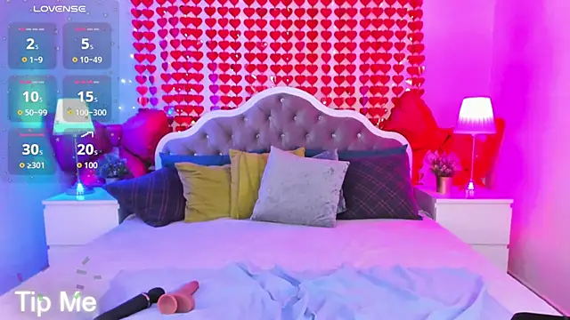 Snapshot of katymeaw chatting on February 2026 01:28:02 PM katymeaw online show from February 2026 01:28:02 PM