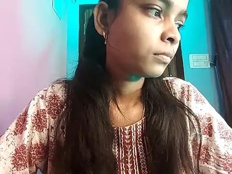 Snapshot of Maira_00 chatting on December 2025 06:28:01 AM Maira 00 online show from December 2025 06:28:01 AM