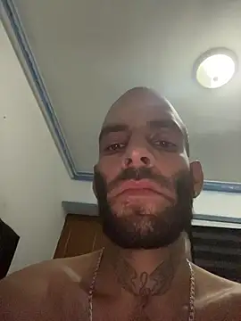 WoolyEarpiece online show from December 2025 09:03:01 AM