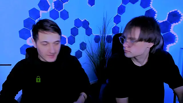 Snapshot of beauty_liam chatting on February 2026 07:52:01 PM beauty liam online show from February 2026 07:52:01 PM