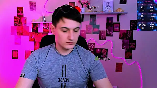 Snapshot of beauty_liam chatting on March 2026 10:00:02 AM beauty liam online show from March 2026 10:00:02 AM