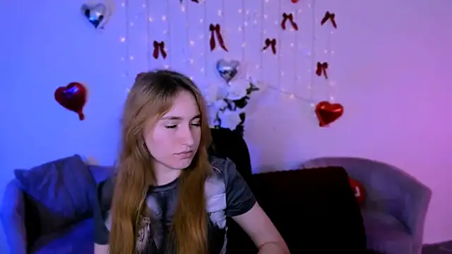 Snapshot of beauty_liam chatting on March 2026 08:14:01 PM beauty liam online show from March 2026 08:14:01 PM