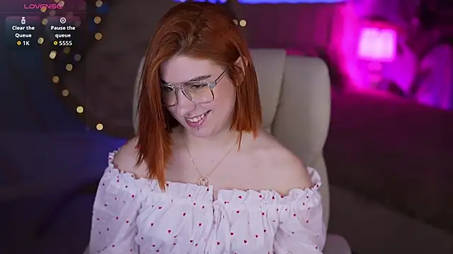 GingerPinky online show from March 2026 02:11:02 PM