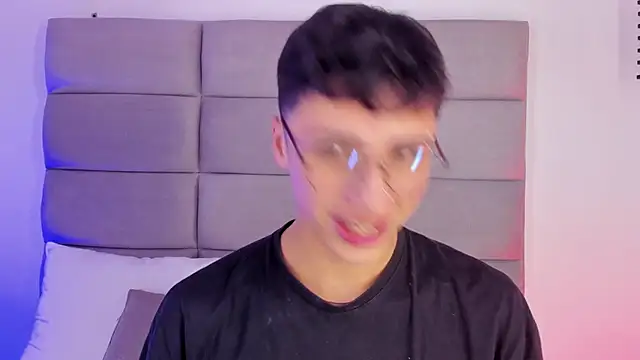 JoshClaarktt online show from June 2026 04:10:01 AM