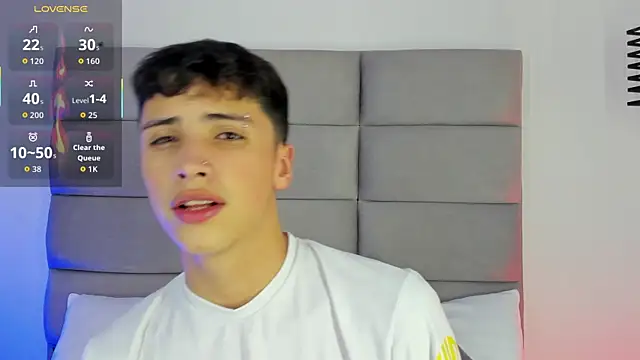 JoshClaarktt online show from June 2026 04:17:02 AM
