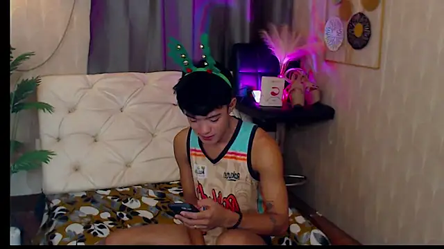 Snapshot of robin_hotcummerx chatting on December 2025 05:34:01 AM robin hotcummerx online show from December 2025 05:34:01 AM