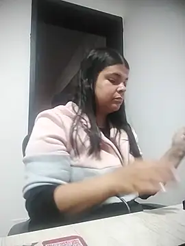 Snapshot of AngeSofia44 chatting on December 2025 01:39:02 PM AngeSofia44 online show from December 2025 01:39:02 PM