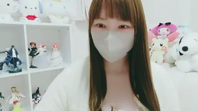 Snapshot of yuyuchan__ chatting on March 2026 05:08:01 PM yuyuchan online show from March 2026 05:08:01 PM