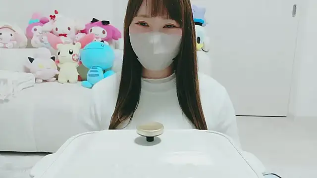 Snapshot of yuyuchan__ chatting on March 2026 10:23:01 AM yuyuchan online show from March 2026 10:23:01 AM
