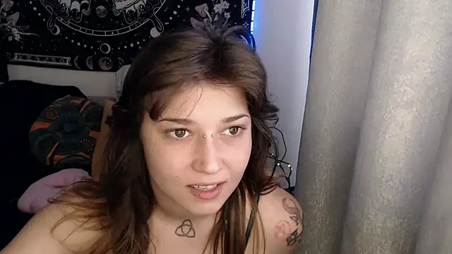 AlienforTwenty online show from June 2026 06:25:01 AM