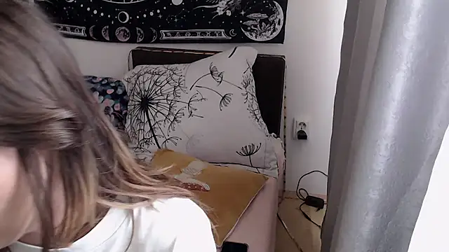 AlienforTwenty online show from June 2026 10:53:01 AM