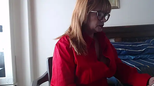 evelynsmithco online show from April 2026 07:15:01 PM