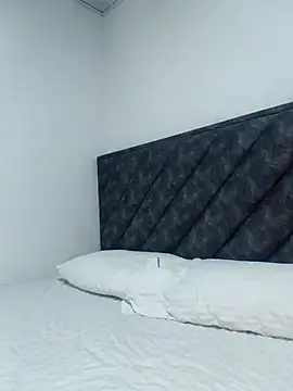 MMia 18 online show from February 2026 09:30:01 AM